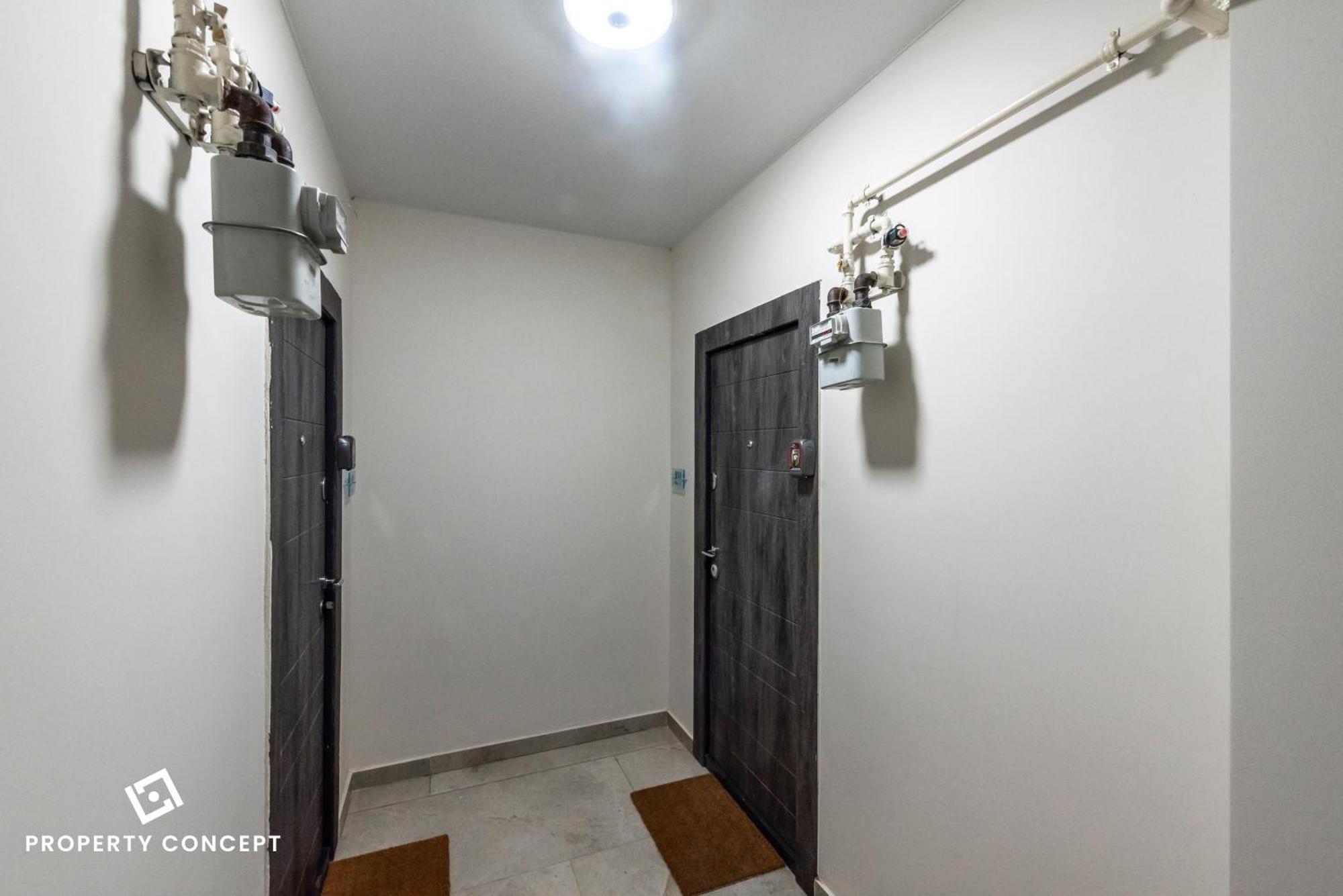Apartment 911b2